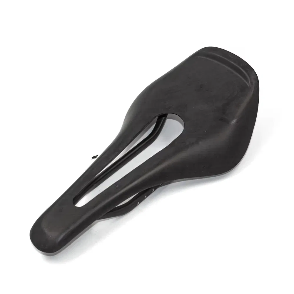 Road Bicycle Comfortable Breathable Seat Carbon Fiber Road Bike Saddle